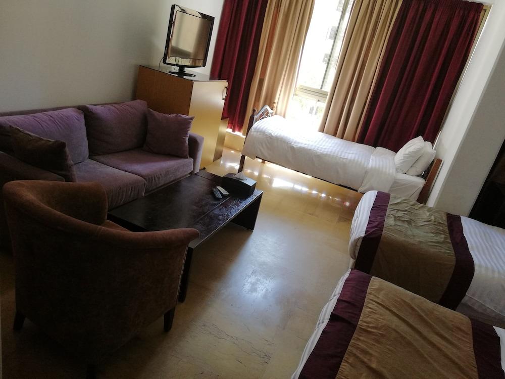 Bliss 3000 Furnished Studios Beirut Eksteriør bilde